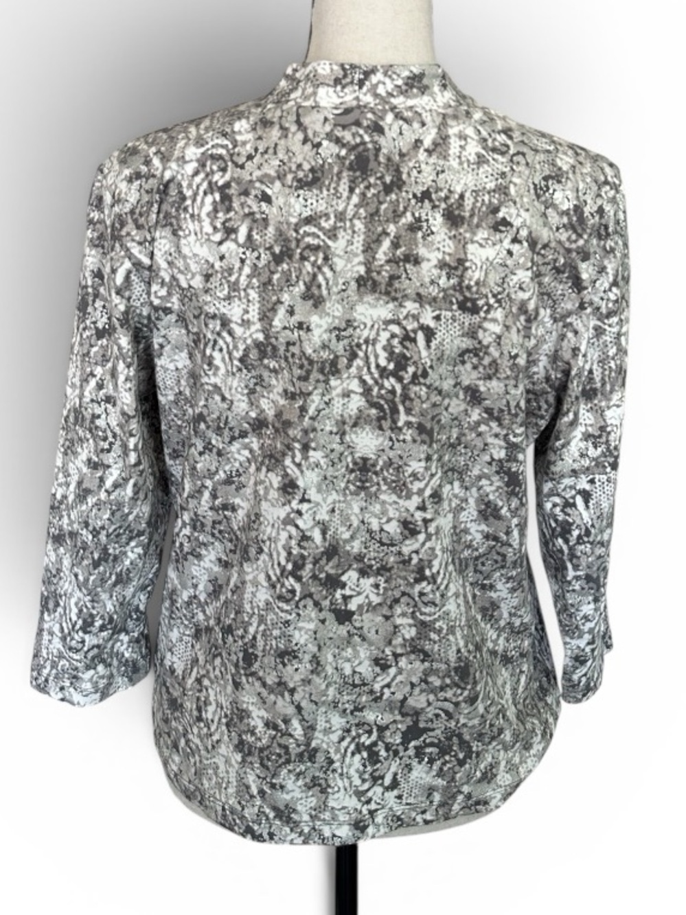 Ruby Rd Petite Boho Abstract Print Rhinestone V-Neck Top Women’s PM - Picture 5 of 8